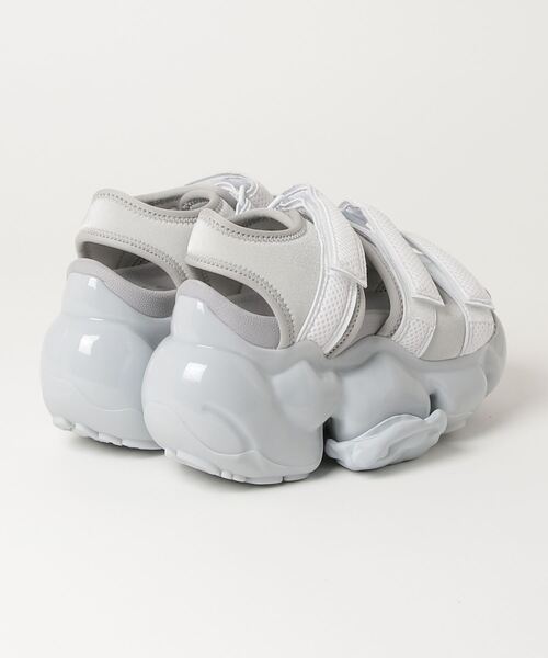 grounds(グラウンズ)の「【grounds】 MOOPIE CATERPILLAR SANDAL - white(サンダル・メンズ・ライトグレー・38/39/42/43/41.5/37)」の3枚目の写真