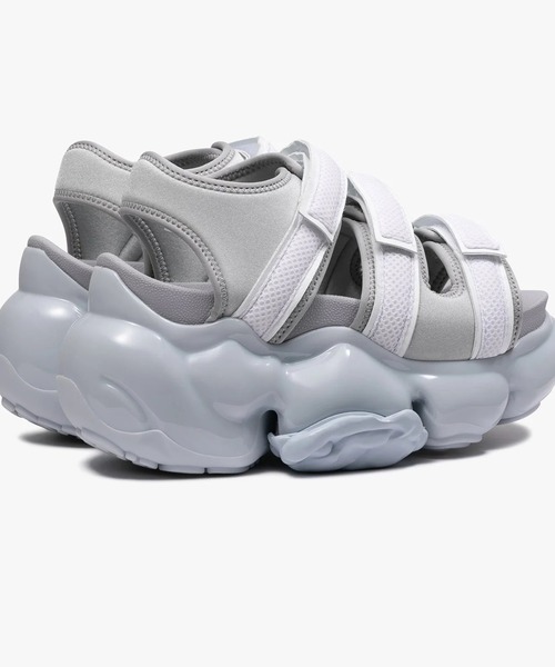 grounds(グラウンズ)の「【grounds】 MOOPIE CATERPILLAR SANDAL - white(サンダル・メンズ・ライトグレー・38/39/42/43/41.5/37)」の6枚目の写真