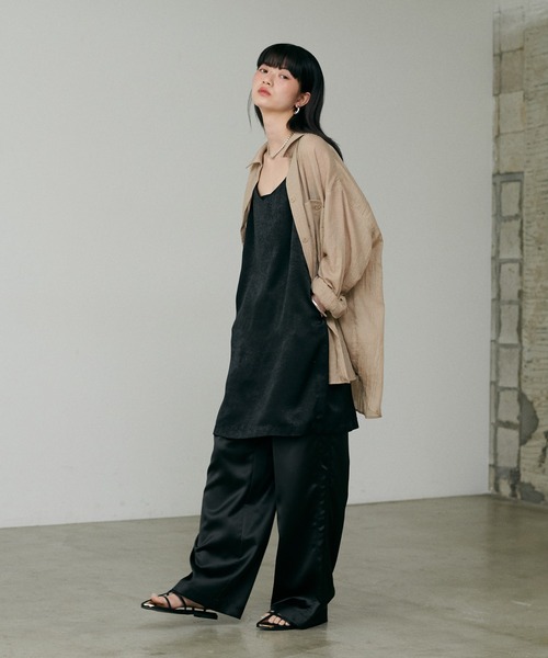LARUTA(ラルータ)の「【LARUTA】マットバックサテンチュニックワンピース(キャミソール・レディース・ブラック/ブラウン・FREE)」の10枚目の写真