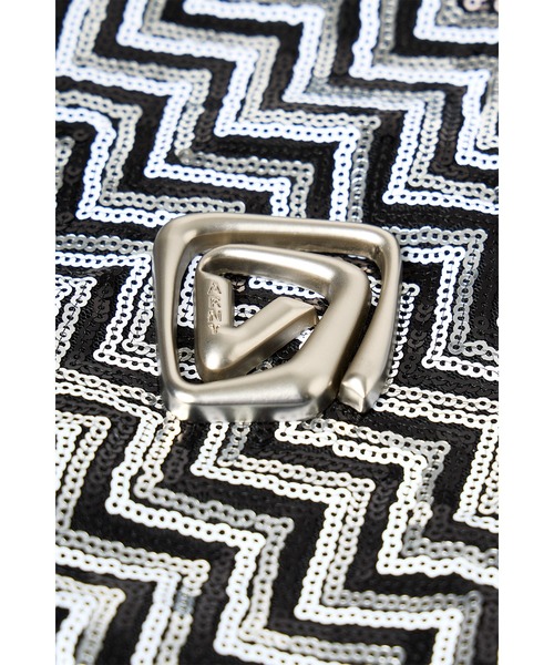 ottilie(オティーリエ)の「VARNY ハンドバッグ(ハンドバッグ・レディース・ブラック/その他1・FREE)」の14枚目の写真