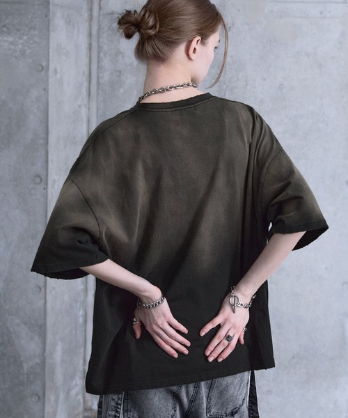 SERACE（セラス）の「【SERACE】Vintage design loose gradation t-shirt / ヴィンテージデザインルーズグラデーションTシャツ（Tシャツ/カットソー・メンズ・ブラック/グレー/ネイビー/チャコールグレー/ブラウン・S/M/L）」の7枚目の写真