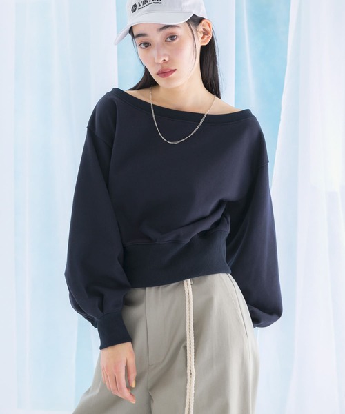 URBAN RESEARCH ROSSO WOMEN（アーバンリサーチ　ロッソ）の「オフショルダースウェット（スウェット・レディース・ネイビー/アイボリー/グレー系その他・FREE）」の5枚目の写真