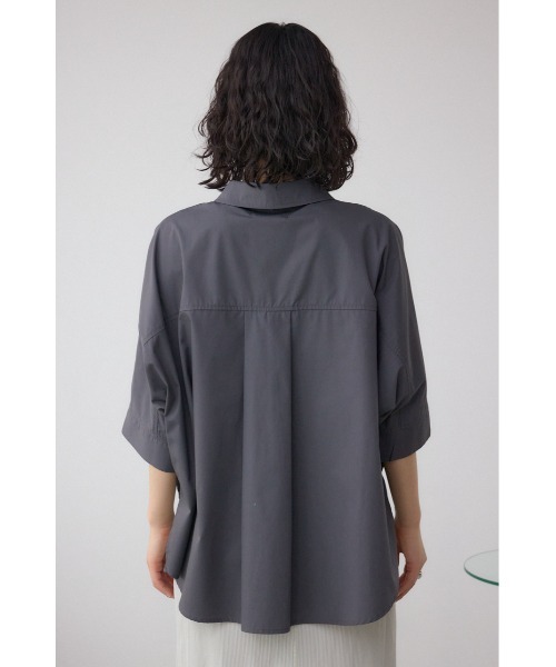 AZUL by moussy（アズールバイマウジー）の「タックヘムコクーンシャツ（シャツ/ブラウス・レディース・ブラック/アイボリー/グレー・FREE）」の8枚目の写真