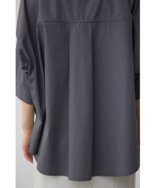 AZUL by moussy（アズールバイマウジー）の「タックヘムコクーンシャツ（シャツ/ブラウス・レディース・ブラック/アイボリー/グレー・FREE）」の6枚目の写真