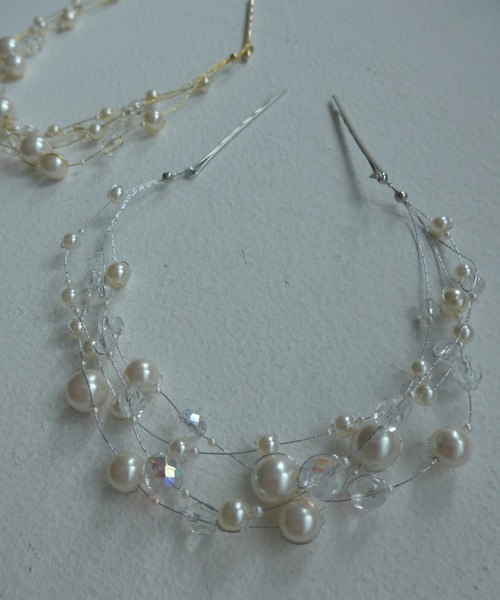 Dorry Doll（ドリードール）の「六角ビーズ＆パールMIXヘッドドレス（ヘアピン・レディース・シルバー/ゴールド・FREE）」の4枚目の写真