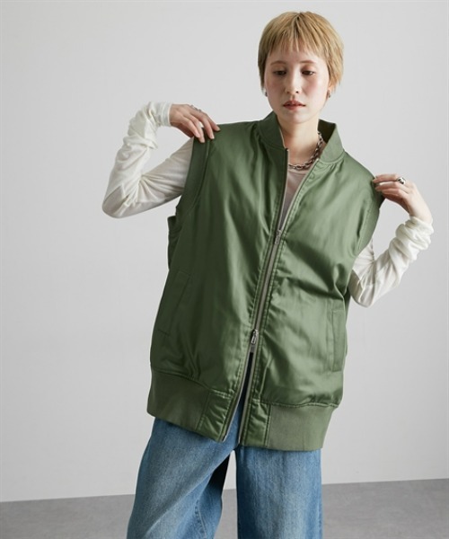 Soiunique（スワユニーク）の「MA-1風デザインベストジャンパー ［Soiunique］（MA-1・レディース・ブラック/カーキ・S～Ｍ/L～LL）」の8枚目の写真