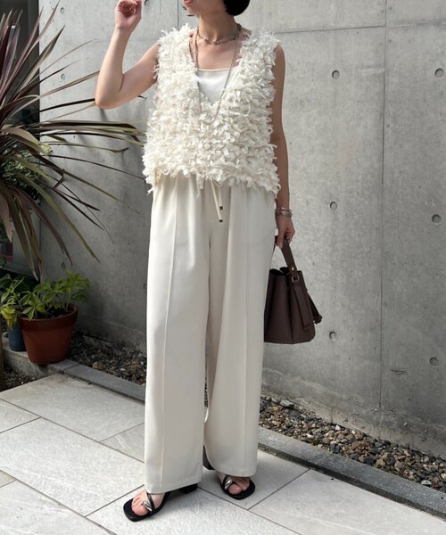 Jena espace merveilleux（ジェナ　エスパスメルヴェイユ）の「【-3kg見え／サイズ展開あり／美脚】トロミイージーパンツ（その他パンツ・レディース・オフホワイト/ブラック/ブルー系その他・1/2）」の18枚目の写真