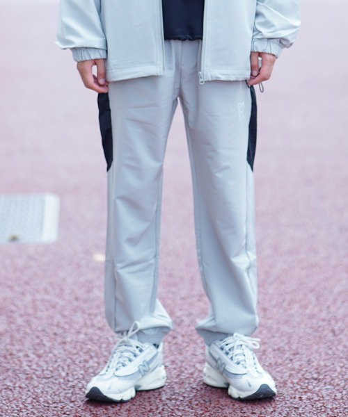 THE MILES（ザ マイルズ）の「GYMTEC 4WAYストレッチワークアウト メッシュ切替パンツ（その他パンツ・メンズ・ネイビー/ライトグレー/ブラック/ダークグレー・MEDIUM/LARGE/X-LARGE）」の3枚目の写真