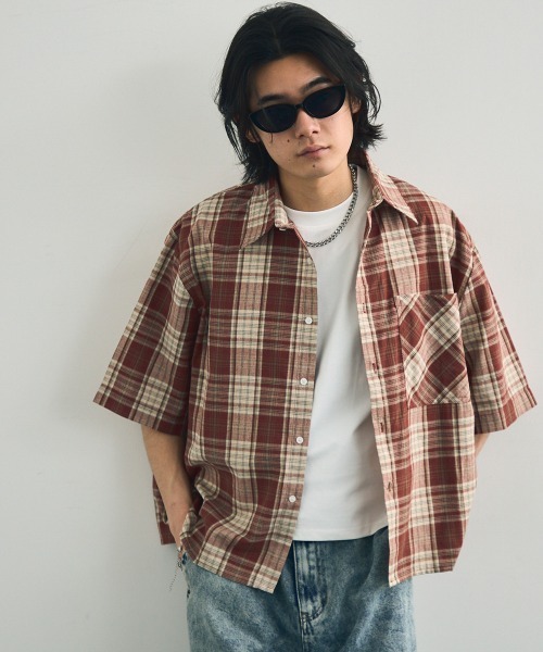Shoowtime(ショウタイム)の「Short length regular collar check short sleeve shirt / ショート丈レギュラーカラーチェック半袖シャツ(シャツ/ブラウス・メンズ・レッド系/ネイビー系/ライトベージュ/ライトブルー・LARGE/MEDIUM/XX-LARGE/X-LARGE)」の21枚目の写真