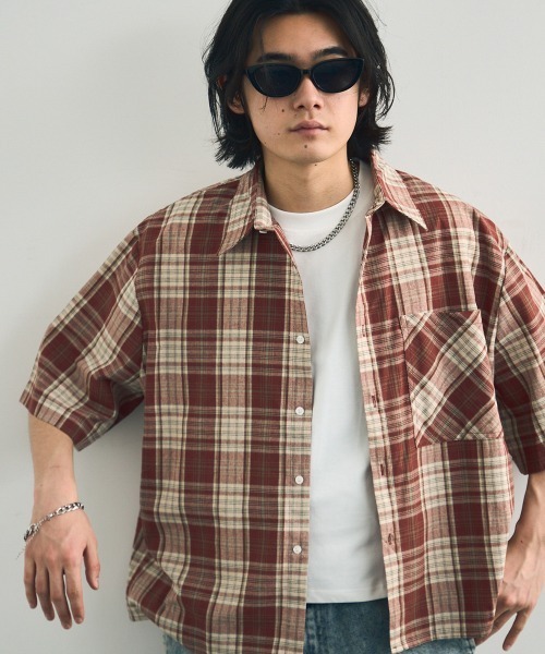Shoowtime(ショウタイム)の「Short length regular collar check short sleeve shirt / ショート丈レギュラーカラーチェック半袖シャツ(シャツ/ブラウス・メンズ・レッド系/ネイビー系/ライトベージュ/ライトブルー・LARGE/MEDIUM/XX-LARGE/X-LARGE)」の15枚目の写真
