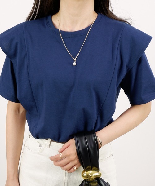 CLOTHY(クロシィ)の「【トレンドライクなこなれアイテム!】ラッフルデザインTシャツ(Tシャツ/カットソー・レディース・アイボリー/ブラック/オフホワイト/ネイビー・LARGE/MEDIUM)」の4枚目の写真