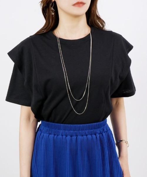 CLOTHY(クロシィ)の「【トレンドライクなこなれアイテム!】ラッフルデザインTシャツ(Tシャツ/カットソー・レディース・アイボリー/ブラック/オフホワイト/ネイビー・LARGE/MEDIUM)」の3枚目の写真