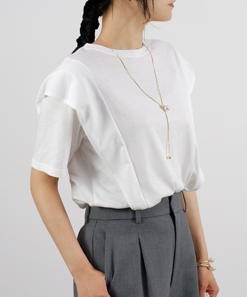CLOTHY(クロシィ)の「【トレンドライクなこなれアイテム!】ラッフルデザインTシャツ(Tシャツ/カットソー・レディース・アイボリー/ブラック/オフホワイト/ネイビー・LARGE/MEDIUM)」の6枚目の写真
