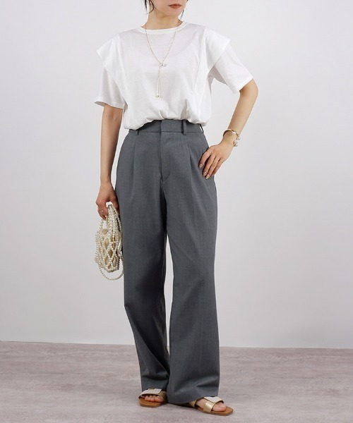 CLOTHY(クロシィ)の「【トレンドライクなこなれアイテム!】ラッフルデザインTシャツ(Tシャツ/カットソー・レディース・アイボリー/ブラック/オフホワイト/ネイビー・LARGE/MEDIUM)」の8枚目の写真