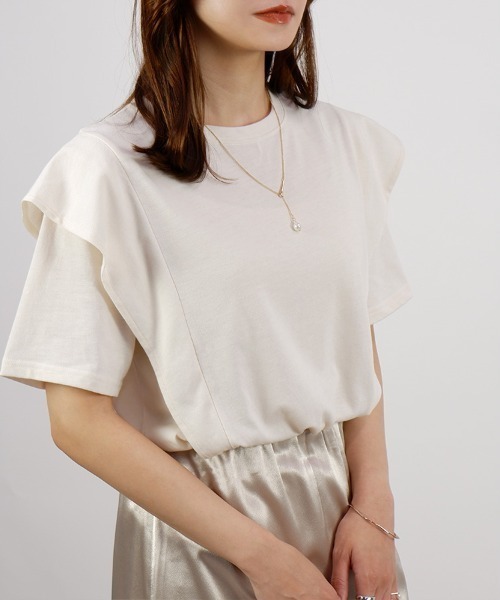 CLOTHY(クロシィ)の「【トレンドライクなこなれアイテム!】ラッフルデザインTシャツ(Tシャツ/カットソー・レディース・アイボリー/ブラック/オフホワイト/ネイビー・LARGE/MEDIUM)」の10枚目の写真