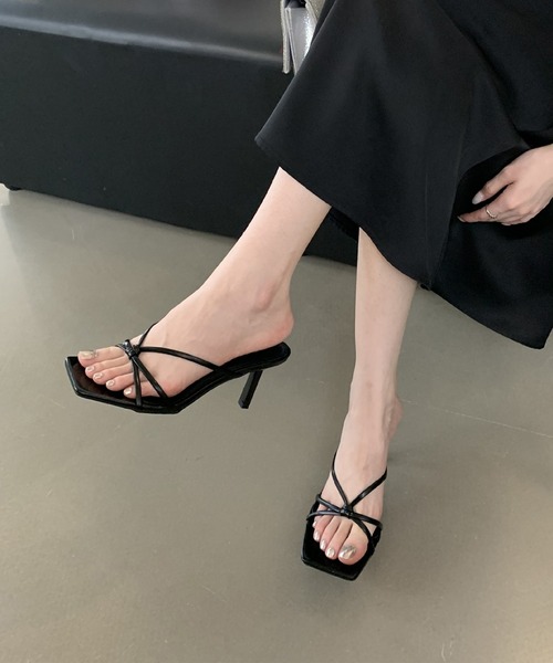 Jasmine Grandiflorum(ジャスミングランディフローラム)の「【Jasmine】ストラップスクエアトゥサンダル (SS)(サンダル・レディース・パープル/ホワイト/ブラック・22.5cm/23.0cm/23.5cm/24.0cm/24.5cm)」の16枚目の写真