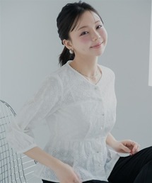 小さいサイズ　綿100％透かし刺繍Vネックペプラムブラウス　低身長さん・小柄女性