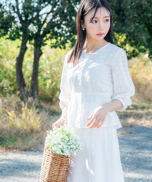 小さいサイズ 綿100％透かし刺繍Vネックペプラムブラウス 低身長