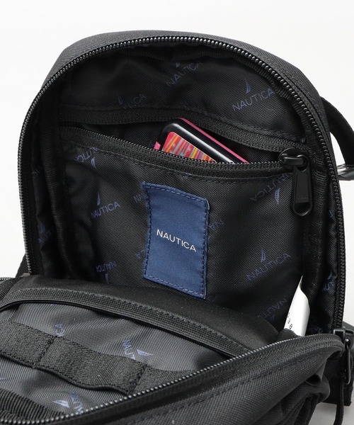 NAUTICA(ノーティカ)の「CORDURAポリエステル マグネットバックル 縦型 ミニショルダーバッグ(ショルダーバッグ・メンズ・ブラック・FREE)」の10枚目の写真