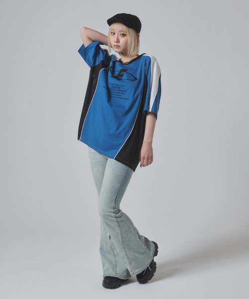 ENVYM（アンビー）の「バイカラービッグシルエットTシャツ（Tシャツ/カットソー・レディース・ホワイト/ピンク/ブルー・FREE）」の7枚目の写真