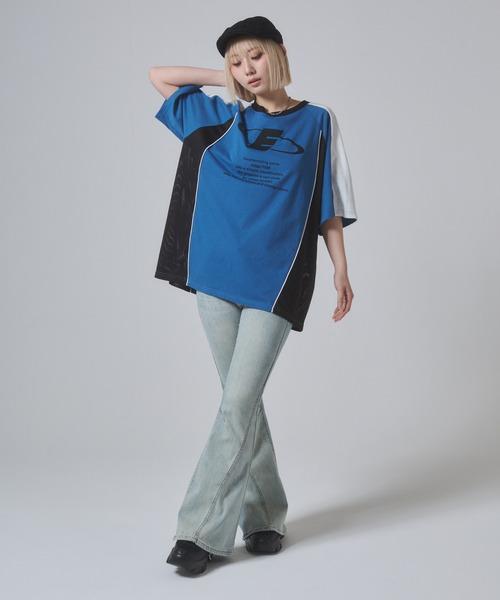 ENVYM（アンビー）の「バイカラービッグシルエットTシャツ（Tシャツ/カットソー・レディース・ホワイト/ピンク/ブルー・FREE）」の8枚目の写真