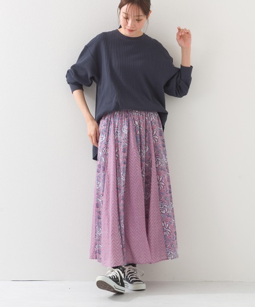 OMNES(オムネス)の「コットンボイル総柄切り替えギャザースカート(スカート・レディース・ネイビー/パープル/マスタード/ブルー・FREE)」の19枚目の写真