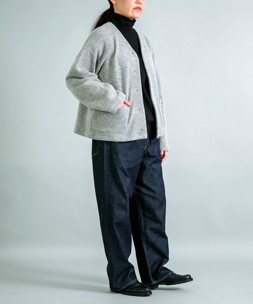OMNIGOD（オムニゴッド）の「[OMNIGOD womens / オムニゴッド] 接結ウール Vネックカーディガン（カーディガン/ボレロ・レディース・チャコール/ネイビー/グレー・0）」の14枚目の写真