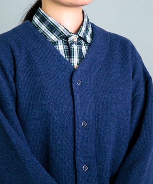 OMNIGOD（オムニゴッド）の「[OMNIGOD womens / オムニゴッド] 接結ウール Vネックカーディガン（カーディガン/ボレロ・レディース・チャコール/ネイビー/グレー・0）」の19枚目の写真