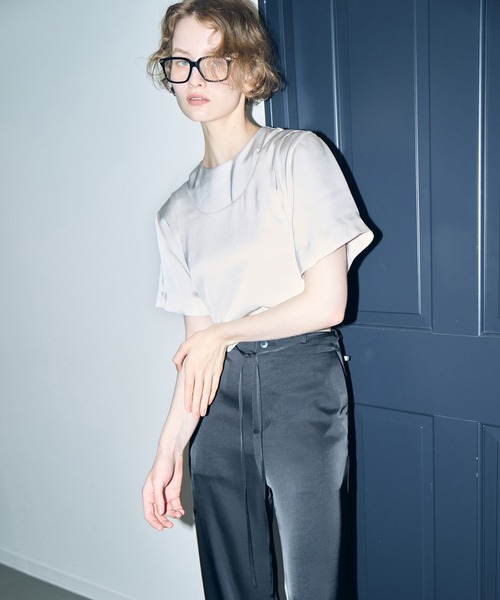 LE CIEL BLEU(ルシェルブルー)の「サテンレイヤードトップ / Satin Layered Top(シャツ/ブラウス・レディース・ホワイト/ブラック・38/36)」の1枚目の写真