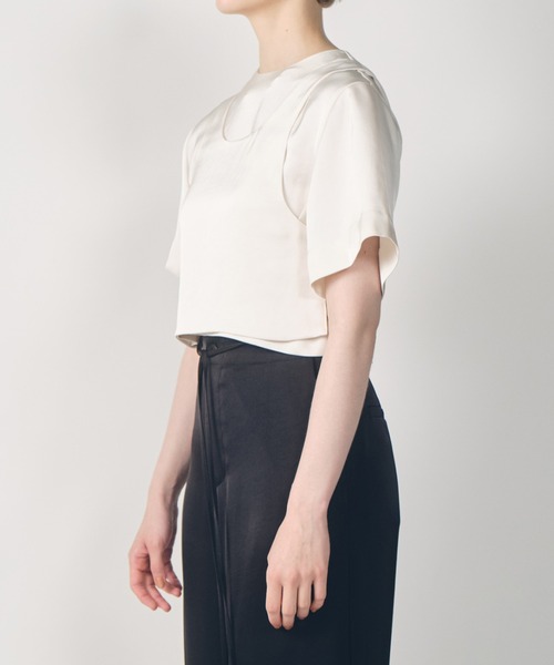 LE CIEL BLEU(ルシェルブルー)の「サテンレイヤードトップ / Satin Layered Top(シャツ/ブラウス・レディース・ホワイト/ブラック・38/36)」の5枚目の写真