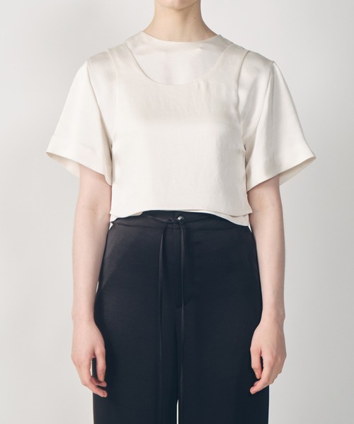 LE CIEL BLEU(ルシェルブルー)の「サテンレイヤードトップ / Satin Layered Top(シャツ/ブラウス・レディース・ホワイト/ブラック・38/36)」の4枚目の写真