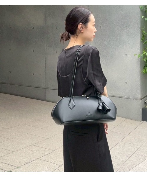 LE CIEL BLEU（ルシェルブルー）の「サテンレイヤードトップ / Satin Layered Top（シャツ/ブラウス・レディース・ホワイト/ブラック・38/36）」の13枚目の写真