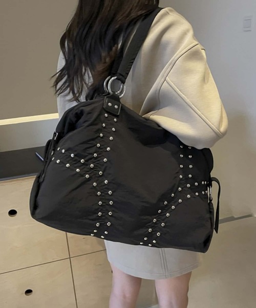 LA VORAGINE（ラ ヴォラジネ）の「リベット大容量トートバッグ（トートバッグ・レディース・モカ/ベージュ/グリーン/ブラック/アイボリー・FREE）」の7枚目の写真