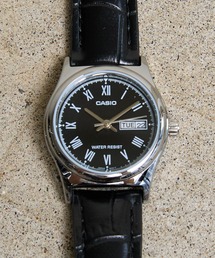 CASIO（カシオ）の「CASIO 腕時計　スタンダード　アナログ　レザー　LTP-V006L　カレンダー付き　シルバーケース（アナログ腕時計）」