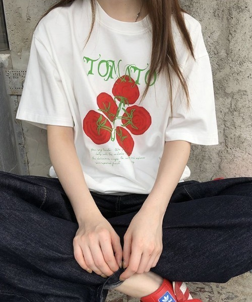 DIAVEL(ディアベル)の「TOMATO&スターフルーツ 選べるプリントTシャツ(Tシャツ/カットソー・レディース・グリーン/レッド・M)」の18枚目の写真