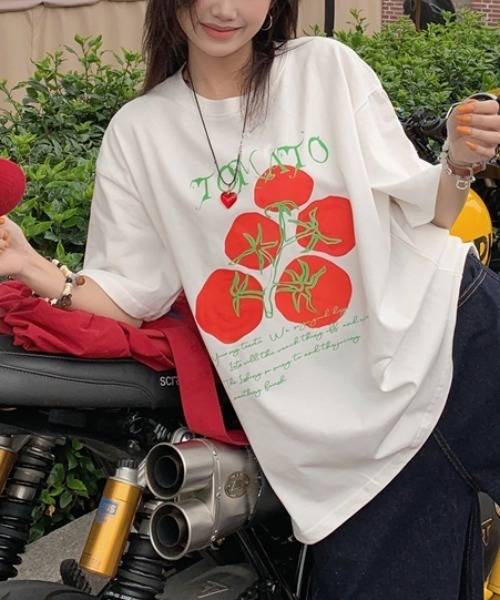 DIAVEL(ディアベル)の「TOMATO&スターフルーツ 選べるプリントTシャツ(Tシャツ/カットソー・レディース・グリーン/レッド・M)」の12枚目の写真