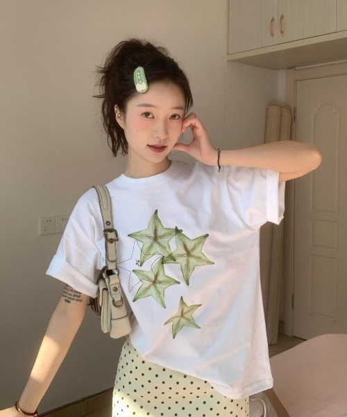 DIAVEL(ディアベル)の「TOMATO&スターフルーツ 選べるプリントTシャツ(Tシャツ/カットソー・レディース・グリーン/レッド・M)」の10枚目の写真