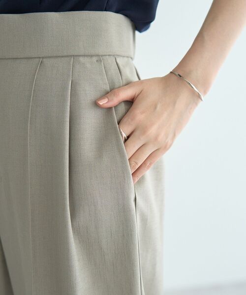 YECCA VECCA（イェッカヴェッカ）の「リネンライクシャイニーツイルパンツ（その他パンツ・レディース・ブラック/ライトベージュ/グレイッシュベージュ・S/M）」の14枚目の写真