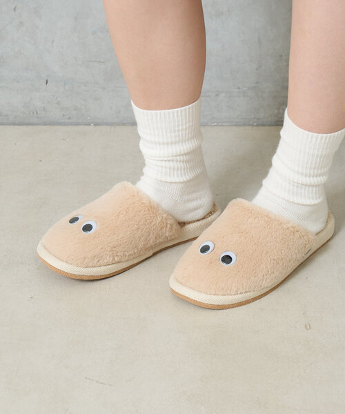 BIRTHDAY BAR（バースデイバー）の「おめめ　ルームシューズ　M・Lサイズ（ルームシューズ/スリッパ・レディース・アイボリー/グレー・0）」の3枚目の写真