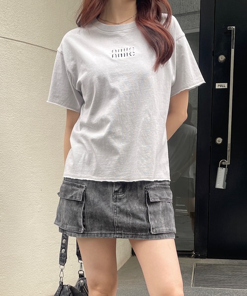 ROGER AND RAW(ロジャーアンドロウ)の「ヴィンテージ加工 ピグメント 刺繍Tシャツ(Tシャツ/カットソー・レディース・スミクロ/グレー/ホワイト/ブルー・FREE)」の17枚目の写真