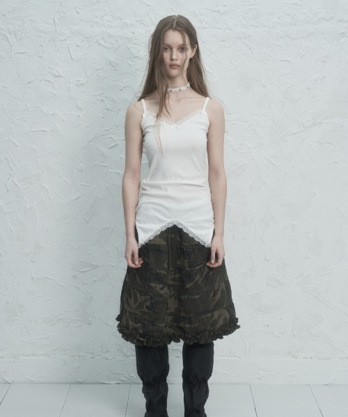 SETUPEXE（セットアップイーエックスイー）の「LACE UP DOWN SLEEVELESS（キャミソール・レディース・ブラック/ホワイト・フリー）」の5枚目の写真