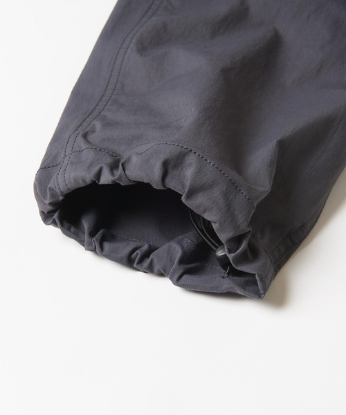 Gramicci（グラミチ）の「GRAMICCI/グラミチ COTTON NYLON WIDE TAPERED PANT | コットンナイロンワイドテーパードパンツ（その他パンツ・メンズ・グレイッシュベージュ/チャコール/ネイビー・S/M/L/XL）」の14枚目の写真