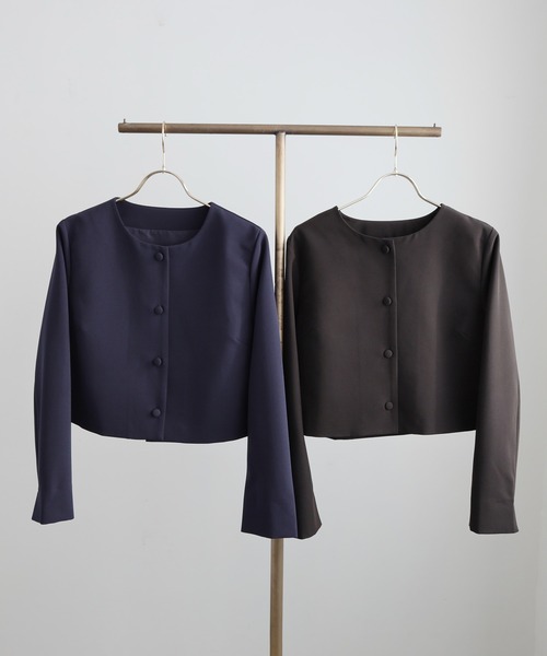 DRESS PLUS(ドレスプラス)の「喪服にも使えるノーカラージャケット(カーディガン/ボレロ・レディース・ネイビー/ブラック・L/M/XL)」の17枚目の写真