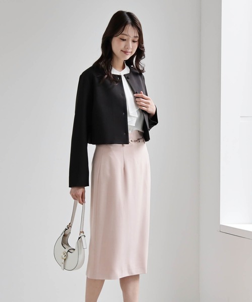 DRESS PLUS(ドレスプラス)の「喪服にも使えるノーカラージャケット(カーディガン/ボレロ・レディース・ネイビー/ブラック・L/M/XL)」の4枚目の写真