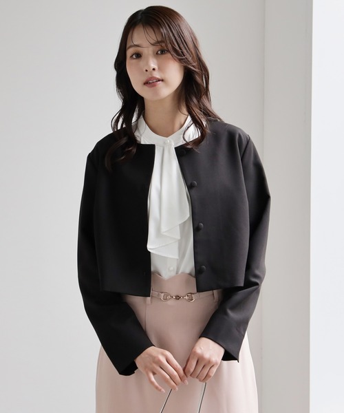 DRESS PLUS(ドレスプラス)の「喪服にも使えるノーカラージャケット(カーディガン/ボレロ・レディース・ネイビー/ブラック・L/M/XL)」の6枚目の写真