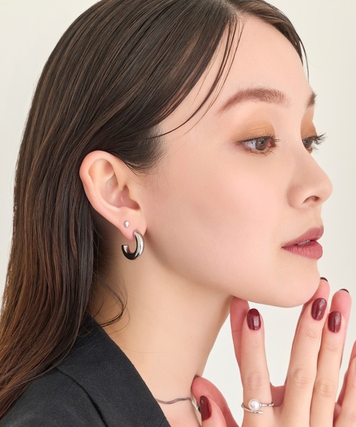 Phoebe（フィービィー）の「【金属アレルギー対応】メタルオーバルピアス(片耳)/サージカルステンレス/ユニセックス（ピアス（片耳用）・レディース・ゴールド系1/シルバー系2/ゴールド系2/シルバー系1・FREE）」の15枚目の写真