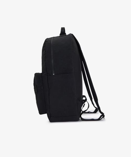 FRED PERRY（フレッドペリー）の「Nylon Badge Backpack／ナイロンバッジバックパック（バックパック/リュック・メンズ・ブラック/ダークカーキ・ONE SIZE）」の9枚目の写真