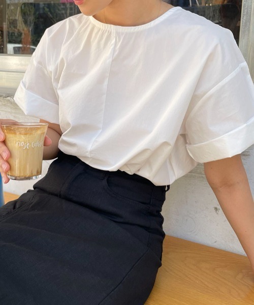 Aelina(エリナ)の「バックプリーツデザイン×ロールアップスリーブ コットンブラウス(シャツ/ブラウス・レディース・ホワイト/ピンク/イエロー・F)」の13枚目の写真