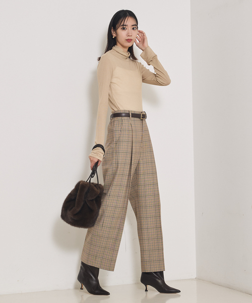 qualite(カリテ)の「シアーテレコプルオーバー/秋服/冬服/タートルネック/シアー/レイヤード(Tシャツ/カットソー・レディース・ブラック/ベージュ/アイボリー・フリー)」の19枚目の写真