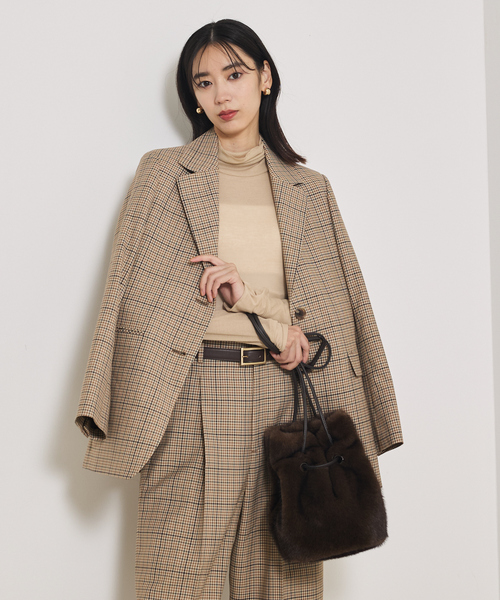 qualite(カリテ)の「シアーテレコプルオーバー/秋服/冬服/タートルネック/シアー/レイヤード(Tシャツ/カットソー・レディース・ブラック/ベージュ/アイボリー・フリー)」の20枚目の写真